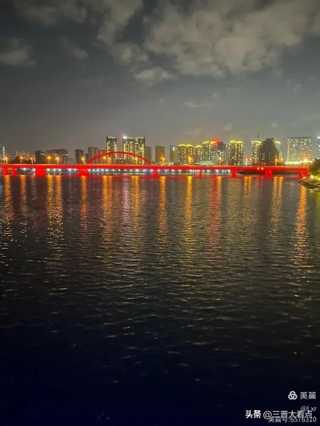 秋雨绵绵漳泽湖