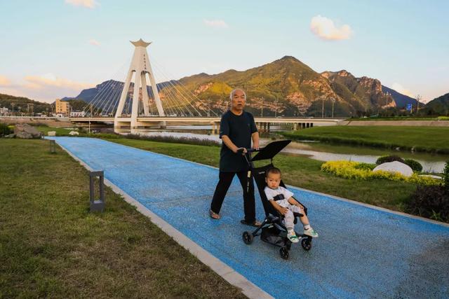 从荒滩到“打卡地”！成县青泥河湿地公园这波“蝶变”太惊艳~