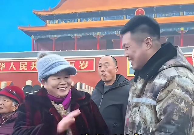 河南也有北京“天安门”	，太火了乡村画家吴承言	。