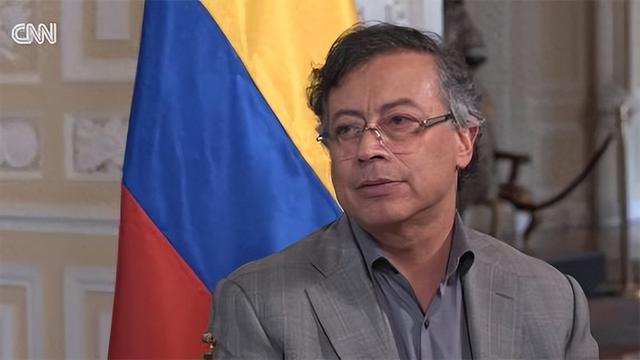 特朗普打响第一枪，美军不宣而战	，没想到第一个站出来的人却是他