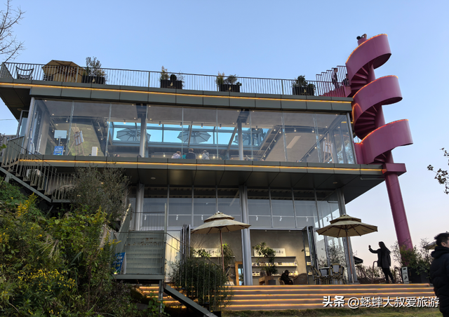 海拔928米的浙江宝地，山顶竟然有“天池”，秋日自驾，惊喜百分