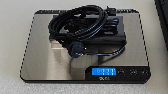 R9 8945HX同阶无敌 暗影精灵11锐龙版评测 更强大的RTX5060游戏本