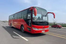 八年了，宇通客车，这次真爆了！图片