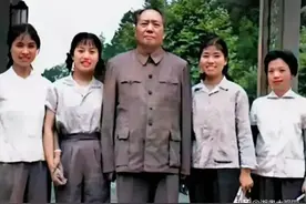 1966年，73岁的毛主席再次回到韶山，在滴水洞住了11天，干些啥？图片