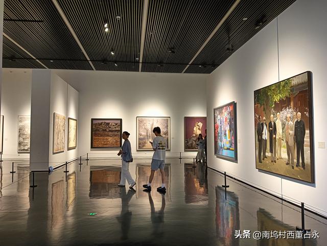 离开村庄，去大都市郑州看一个叫美术的东西吧！跟红薯糊肚一样好