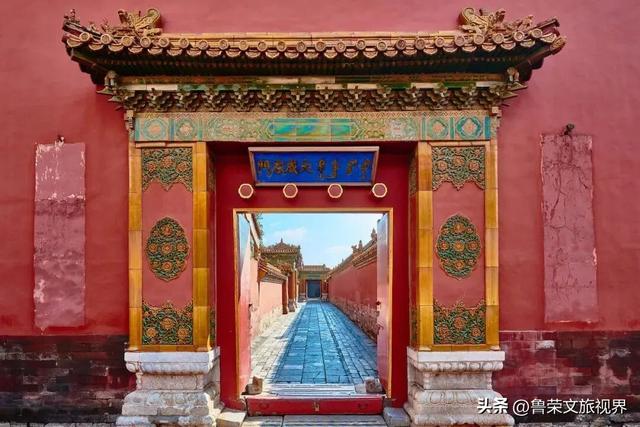 博物馆里的时光回响：藏在文物中的中国千年故事