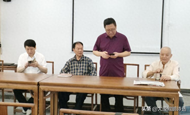 热烈祝贺三门县诗词学会第四次大会暨换届选举大会胜利召开