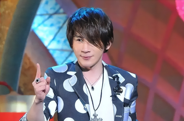 钱再多有什么用？抗癌一年刘谦憔悴到认不出，给中老年人提了个醒