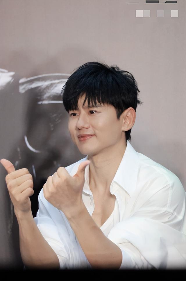 央媒发文，高调官宣42岁张杰喜讯	，全网恭喜，终于等到这一天