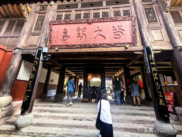 “万里长江第一古镇”，不但有好吃好玩的，还曾撑起中国半壁文脉