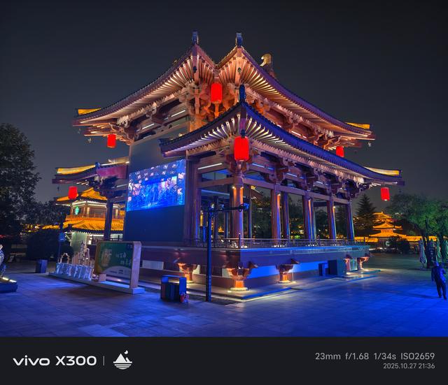 vivo X300上手体验：小屏旗舰的影像与性能巅峰之作