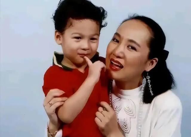 原来早已不是中国籍，被老外“玩腻”后回国，郑绪岚现状令人唏嘘