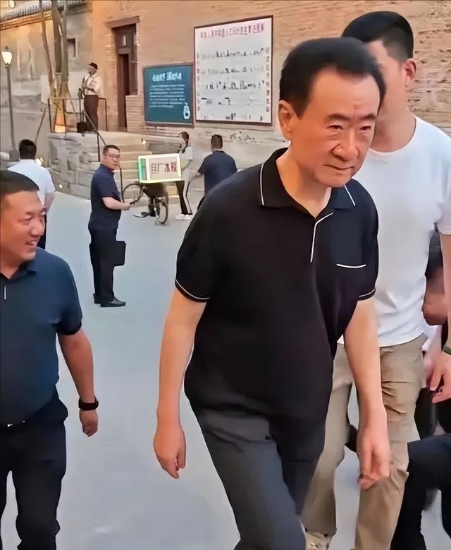 陪睡陪玩只是冰山一角！万达蒸发800亿后	，王思聪再次传出大丑闻