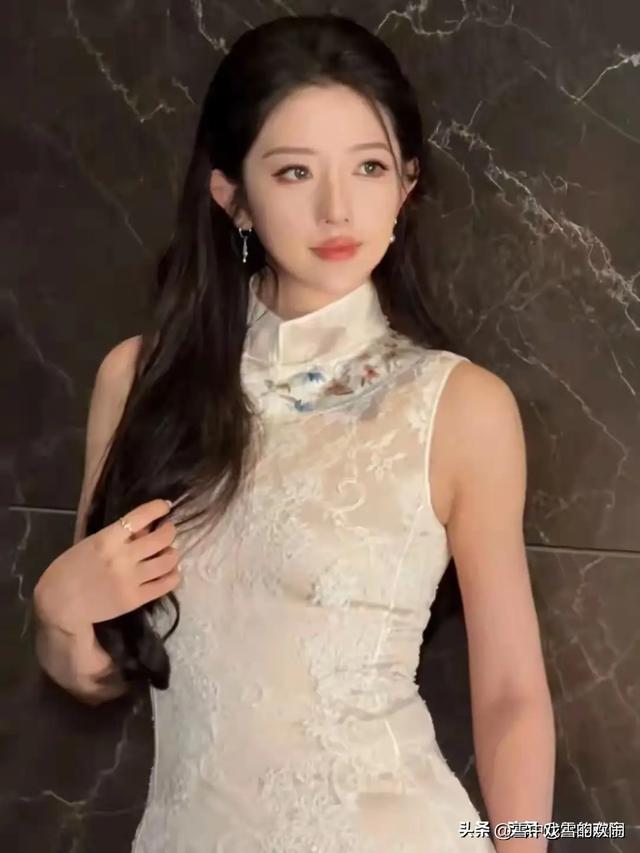 陕西咸阳一名媛，好漂亮	，仙姿玉色，貌美如花，绝世佳人不过如此