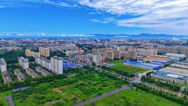 桥·灯·链·治：一座京畿古城的韧性密码