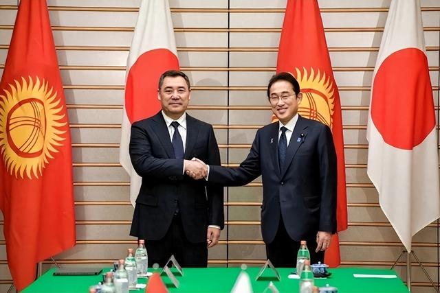 为对抗中俄，高市拉拢中亚五国，王毅提前一月布局，拿到重要承诺