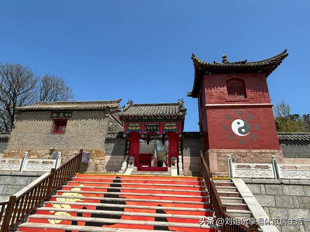 山东威海成山头，天尽头，中国大陆最早看见海上日出的地方