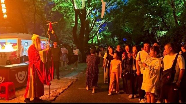 千山人山人海，七夕浪漫拉满！