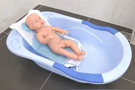 假如家里有人用宝宝的澡盆洗脚，你介意吗？图片