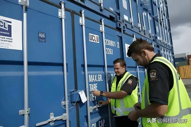 25 国停寄美国包裹，800 美元免税取消，跨境人这波被 “卡脖子”