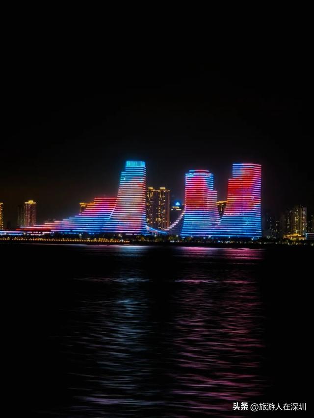 厦门鹭江夜游游玩攻略，邂逅璀璨海滨夜色，经典3天2晚行程推荐