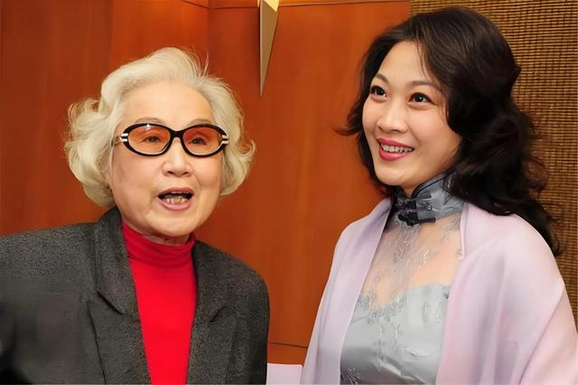 广州美女蒋文端：26岁离开TVB，已当了9年领导，56岁仍美貌出众