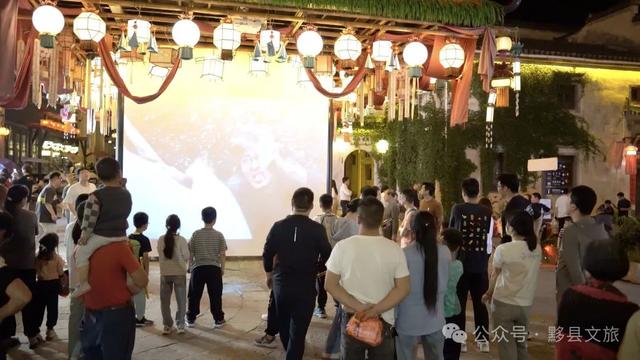 这场“天天见”的非遗夜游，藏着黟县夏夜所有浪漫 | 皖美夏日