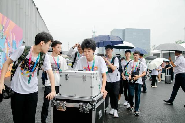 以科技之名 赴北京之约 2025世界机器人大赛北京锦标赛盛大开幕！