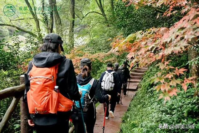 放春秋假啦！成都天台山旅游景区免门票→