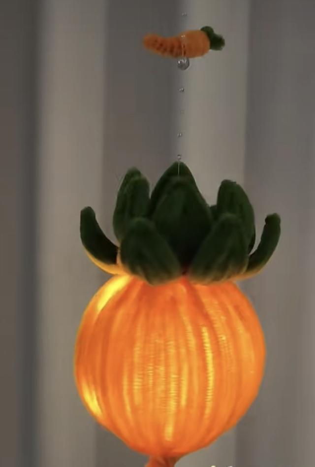 我用扭扭棒捏出“神仙兔子灯”！全网都在学，这手作也太治愈了