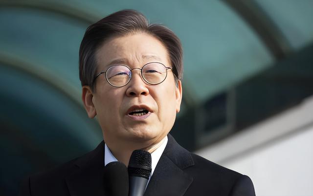 美下令对韩国加关税后，李在明送朝方一份大礼，金与正拒绝，朝鲜态度强硬：做白日梦