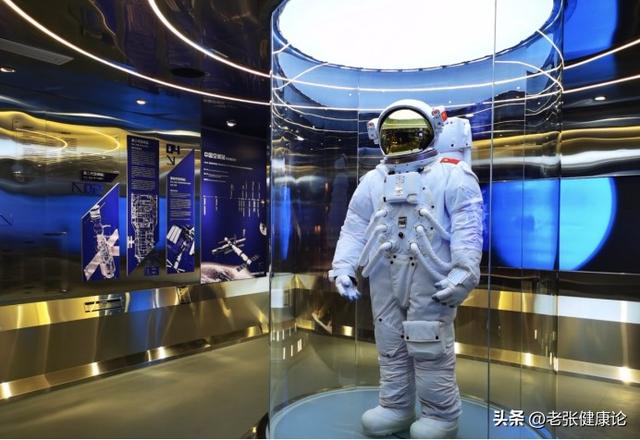 中美俄航天服寿命指标断崖式差距，美100次，俄仅12次，中国多少