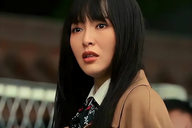 婚变传闻不到2月，42岁唐嫣高调官宣喜讯	，罗晋的近况却让人唏嘘