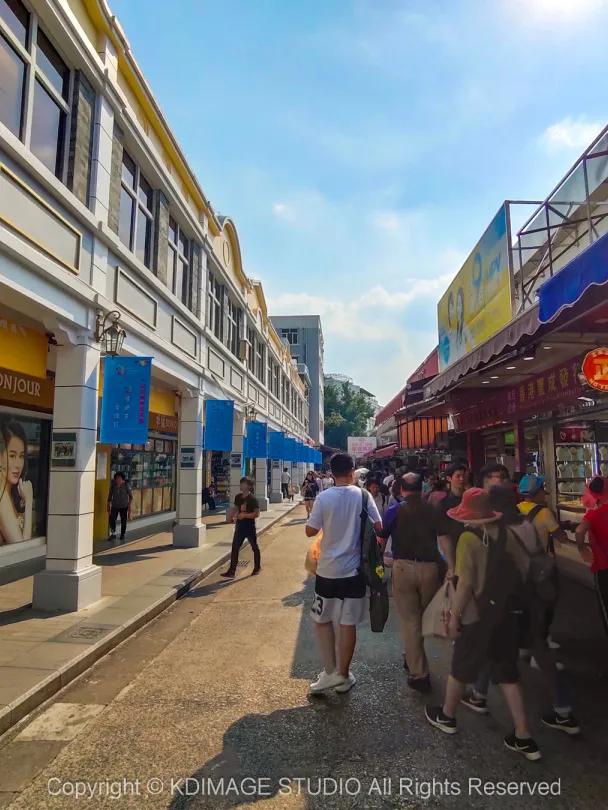 深圳这条街,曾经挤破头都难进入,现在扫码就进却为何没人去了?