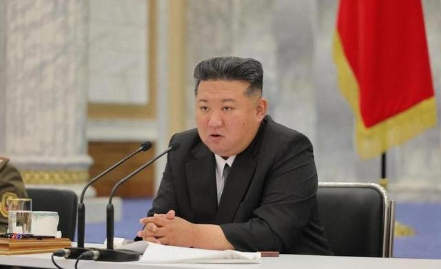 从北京回来后，金正恩想通了，最新一个动作，宣布朝鲜外交转向