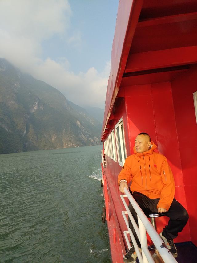 鄂渝行第三天：小红船.瞿塘峡.巫山.神女天路