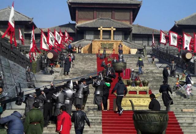 远看焦作北山，惊现一座豪华瑰丽的城堡