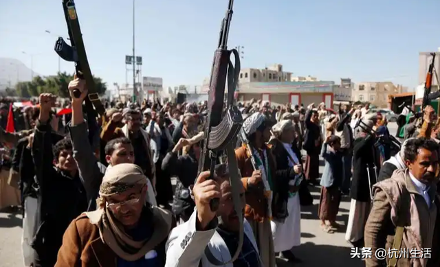 阿塔硬刚拒绝赴会，中俄伊搭台邀反塔派入局，共商阿富汗未来