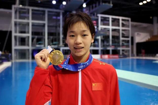 大一新生全红婵在暨南大学“很开心”，并在学校表彰大会上获颁“杰出运动员奖”