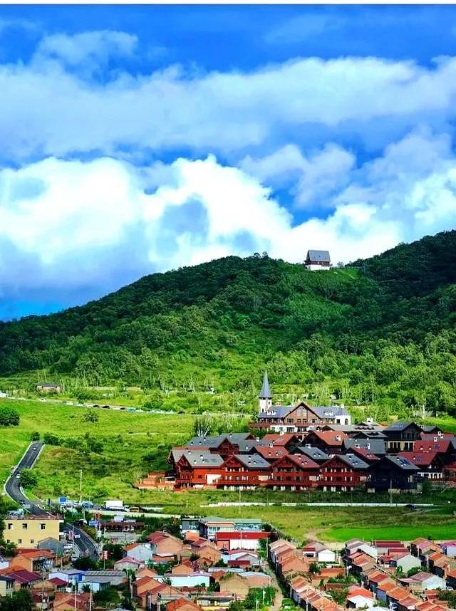 张家口赤城海坨山谷是有钱人的世界，普通人可以看看美景