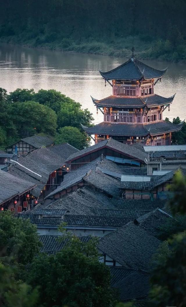 避开人潮！吐血整理15个国庆周边游宝藏地，人少景美耍法多，假期出游看这篇就够！