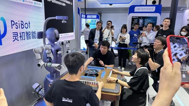 对话13家熬过上半场的AI公司