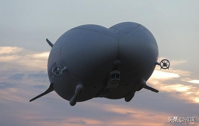 英国飞艇“减臀”没用？零碳+3小时跨洋才是王炸！还能载百名旅客