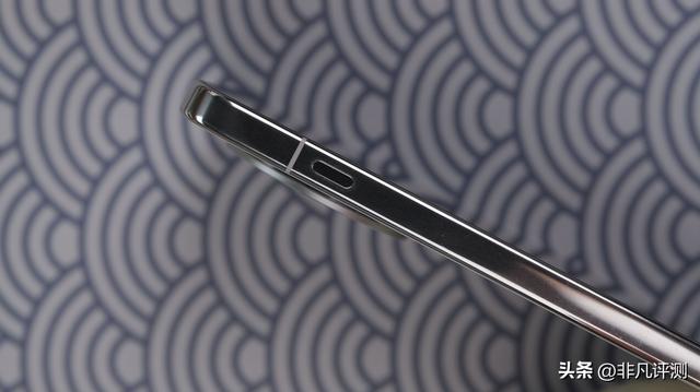 OPPO Find X8s 体验：小直屏里的 "全能王"，轻薄与实力可兼得