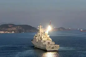 真正的弯道超车！朝鲜手搓版055震惊世界，下水两天就发射导弹图片