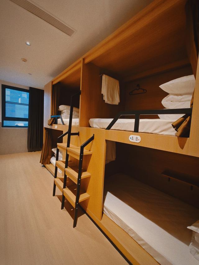 背包十年 当我说出去玩住青旅……