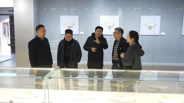 翰墨流芳——昌硕诗意扇面艺术展在安吉开幕