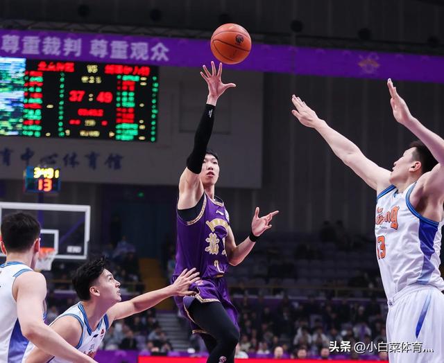 CBA第三轮结束排名更新！北京险胜辽宁	，广东险大爆冷，新疆轻取