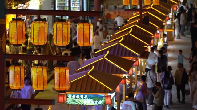 丰富业态点亮敦煌夜市经济