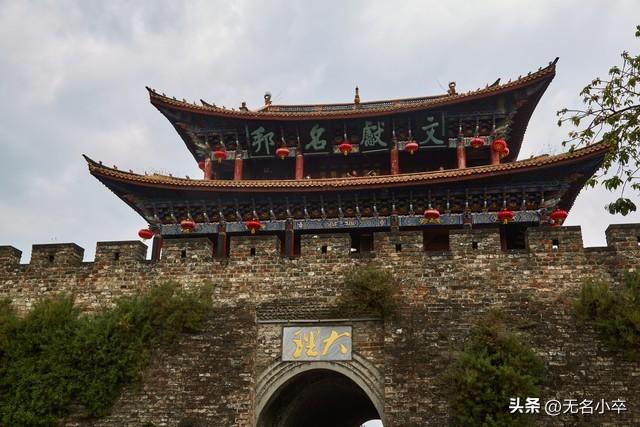 在云南大理看到不一样的旅居者，不用房租水电费，反而还有收入